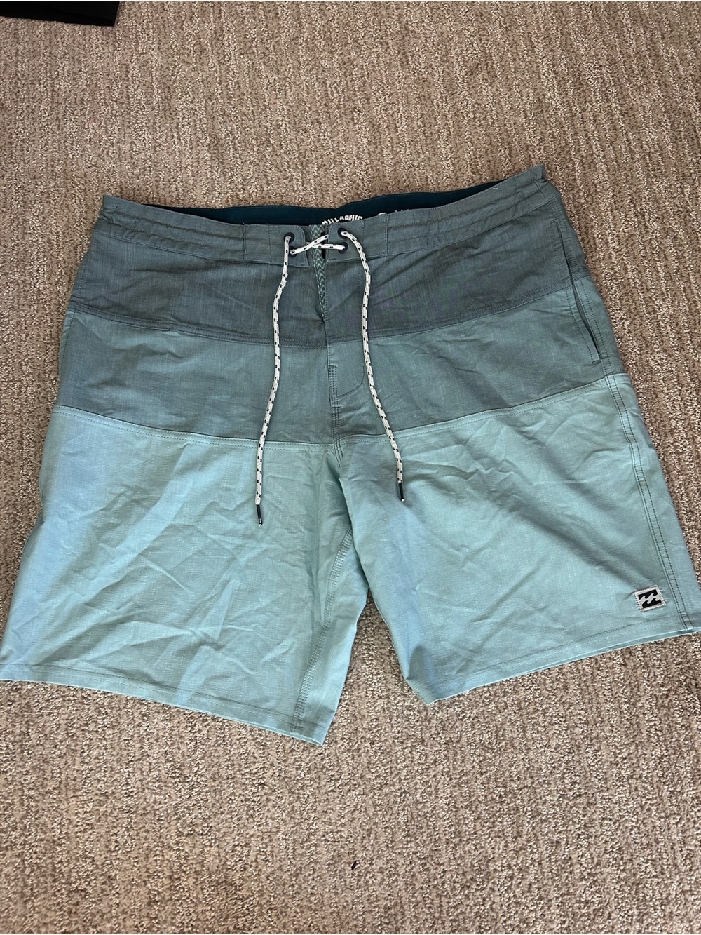 Billabong Men's Two-Tone Seafoam and Teal Boardshorts